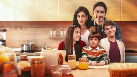 مسلسل The Manny الموسم الاول الحلقة 6 مترجمة